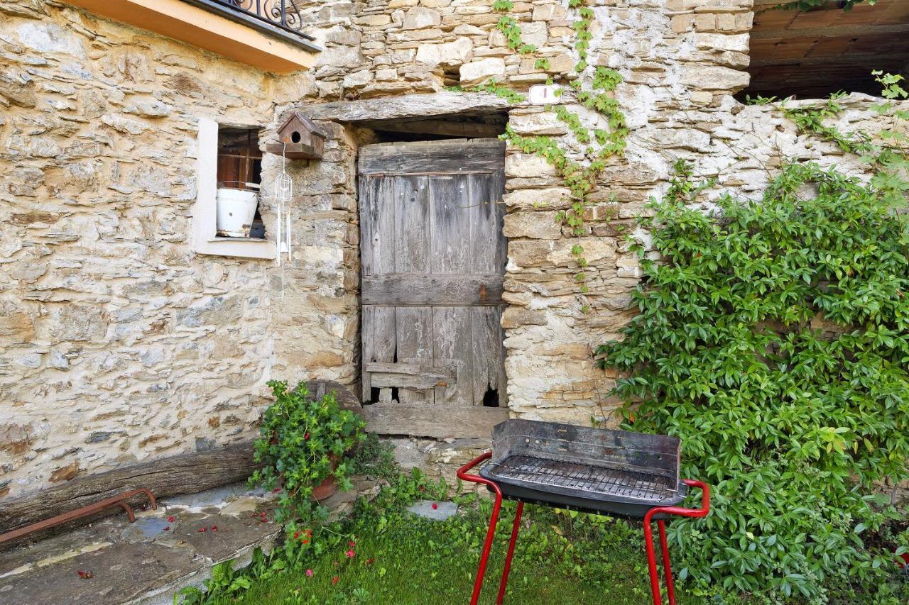 Вілла Casa Vittorina Cesio Екстер'єр фото